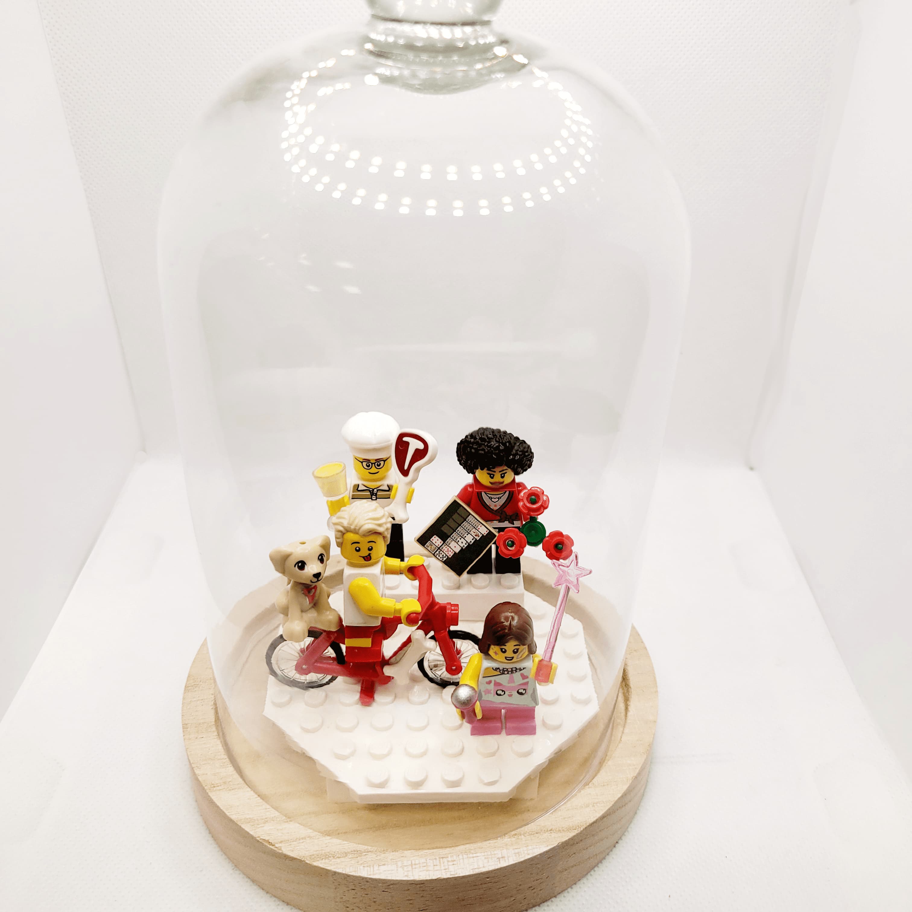Figurines lego personnalisées sous cloche en verre famille amis couple st valentin